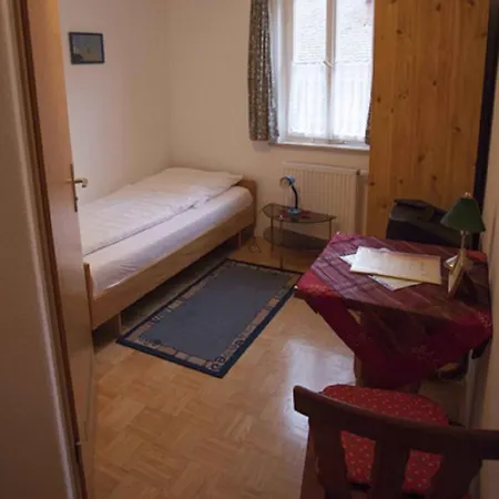 Pensjonat Elke Rothenburg *